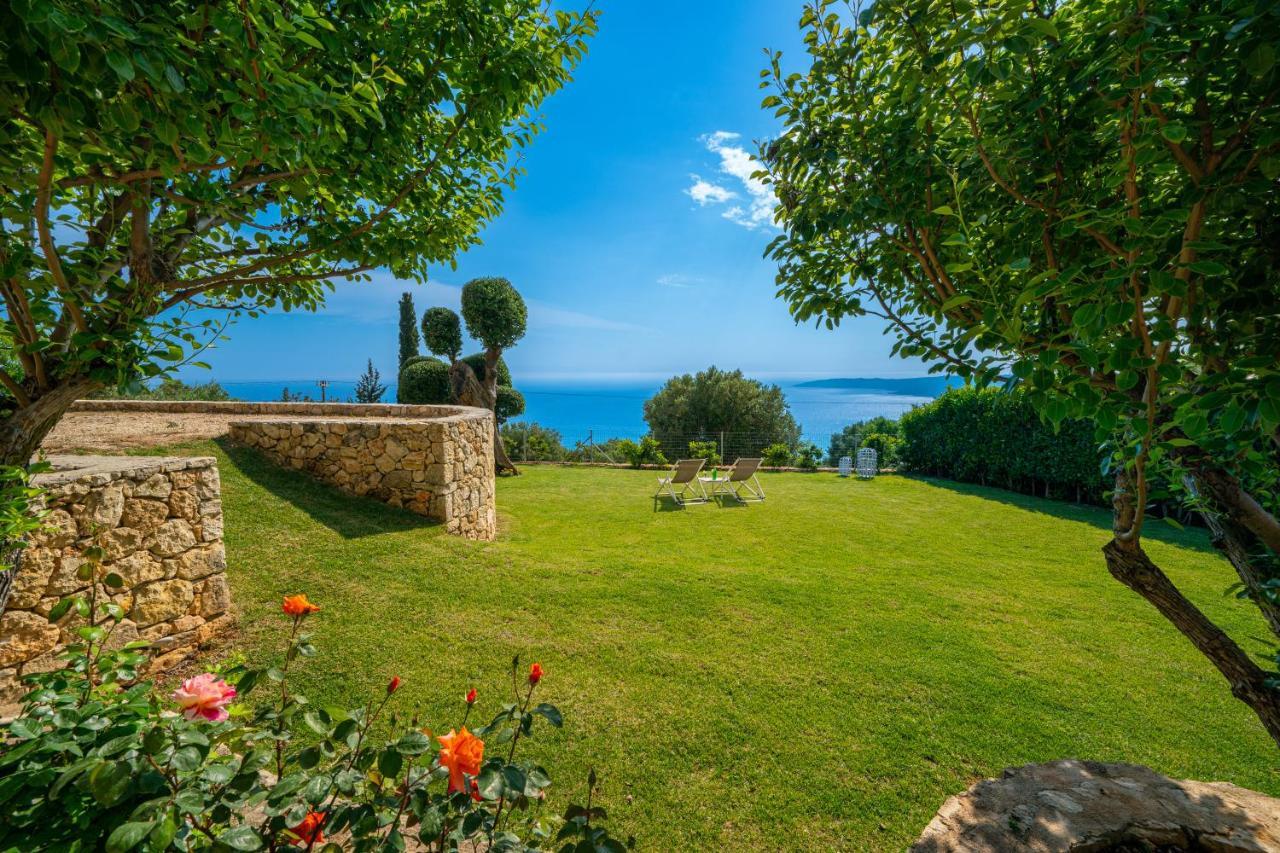 Lourdas Bay View Simotáta Buitenkant foto