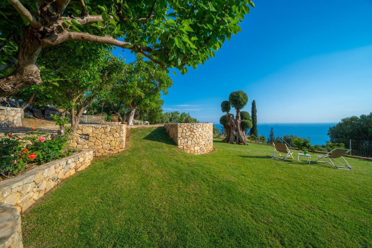 Lourdas Bay View Simotáta Buitenkant foto