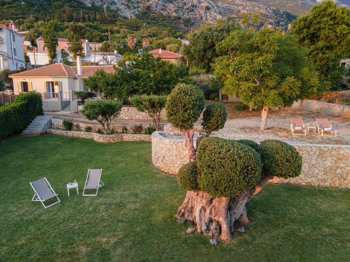 Lourdas Bay View Simotáta Buitenkant foto